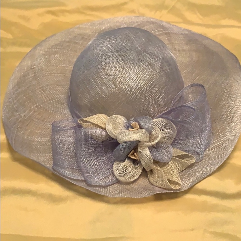 Lightweight straw hat